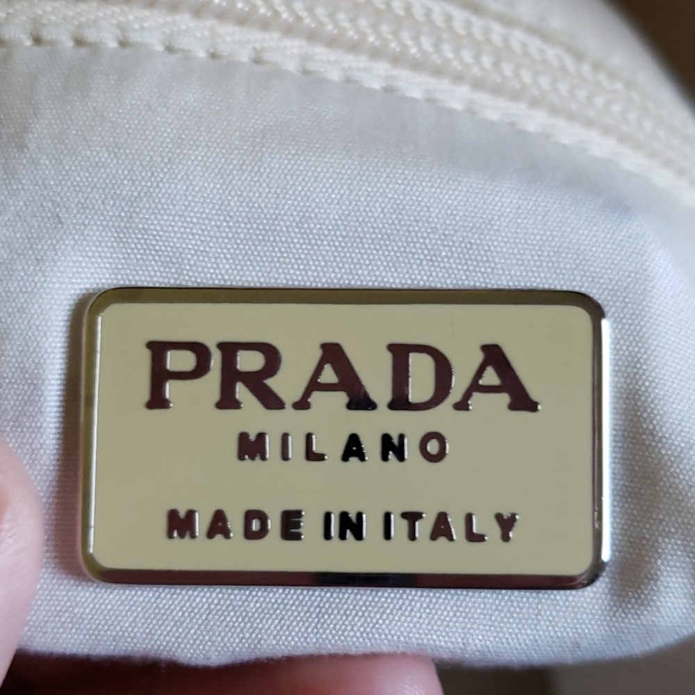 EUC Prada leather bag - Picture 6 of 12